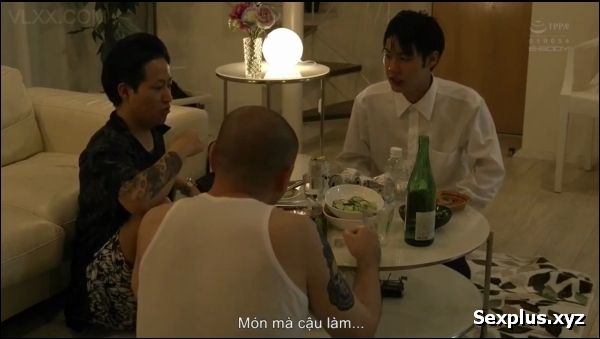 Sneaking a Fick with the Gang Leader’s Wife. Eimi Fukada