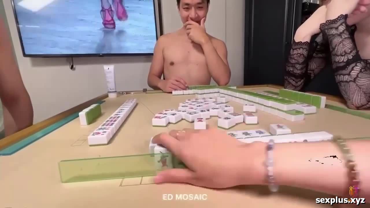 In a mahjong game, whoever loses gets gang-banged—it’s both fun and pleasurable