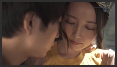 Older Sister Returns Home to Teach Her Husband’s Younger Brother How to Kiss