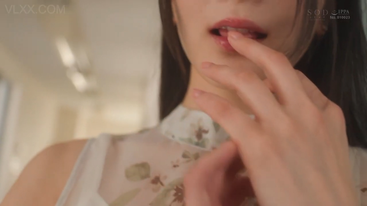 Saki Sasaki’s skillful tongue is irresistible