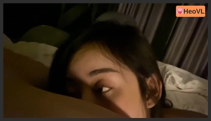 Hot girl My Linh sucks her boyfriend’s anus