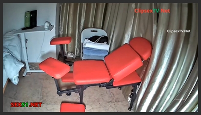 Beautiful Girl Spreads Her Legs for a Rich Man to Have His Way With Her—Caught on Hidden Camera