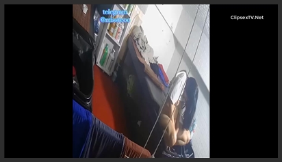 Hack Camera of Hair Salon Employee Watching Sex and Masturbating at Lunchtime