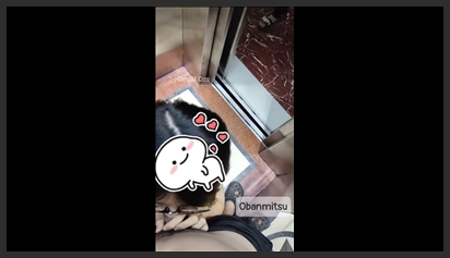 Schoolgirl Secretly Sucking Big Cock in a Cafe After School