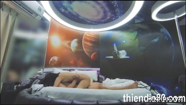 Leaked uncensored video of a super-hot guy with a six-pack – Vietnamese porn