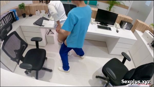 Having an affair with a coworker during work hours is so satisfying