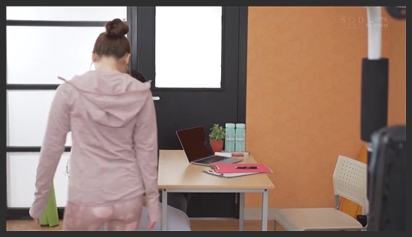 A female gym trainer and her Big Cock student win the lottery