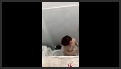 Hidden Cam: Beautiful girl from Chau Doc bathing in a pigsty