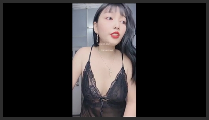 Thiên Ý, a Top-Quality, Delicious Body, Ultimate Erotic Live Show