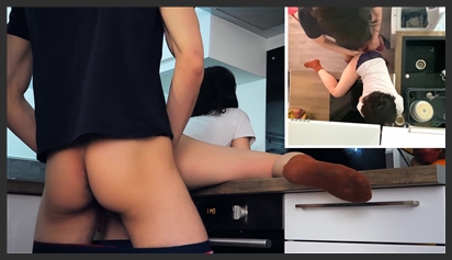 I’m lucky to have sex with my neighbor, it’s so good when I transfer back to my hometown