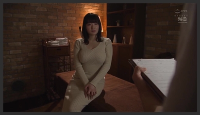 Tight-fitting outfit revealing her stunning curves Mei Washio