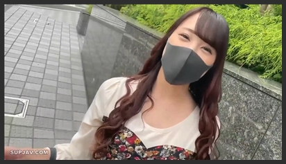Schau dir den Sex von Star Shiori Kuraki an, wie eine junge Angestellte vom Chef gezwungen wird, Unterwäsche zu tragen, um die Produktqualität zu überprüfen. Vietsub-Sexvideo mit Star Ryoko Iori